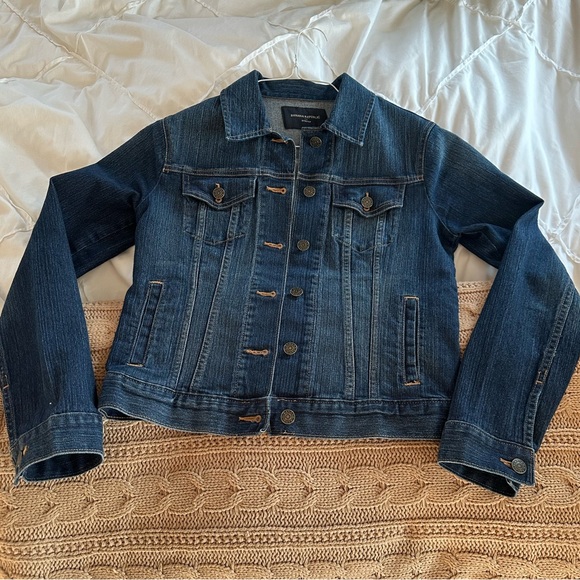 Like new, worn once, Banana Republic dark wash soft w stretch sz S denim jacket - Picture 1 of 6